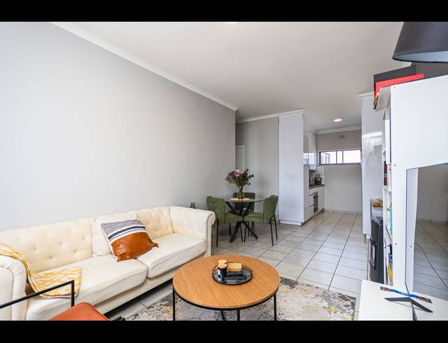 2 BEDROOM APARTMENT TO LET IN PARKLANDS NORTH